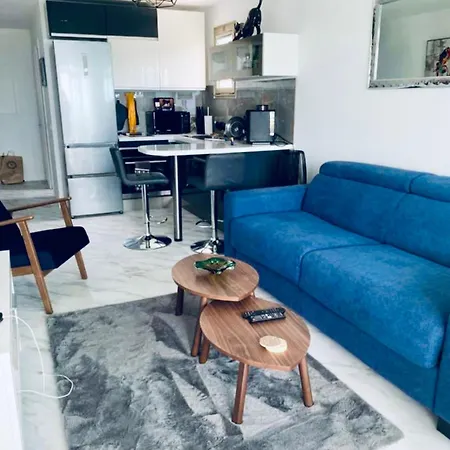 Azur Face à La - French Riviera Appartement