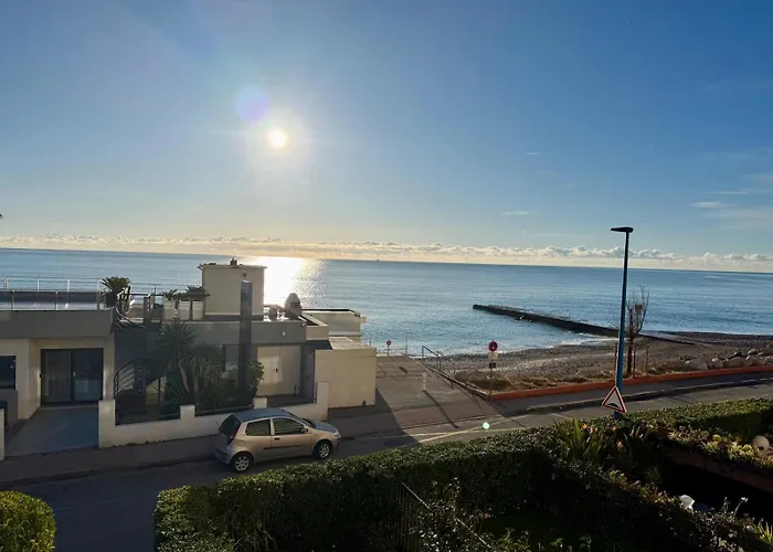 Azur Face à La - French Riviera Appartement *
