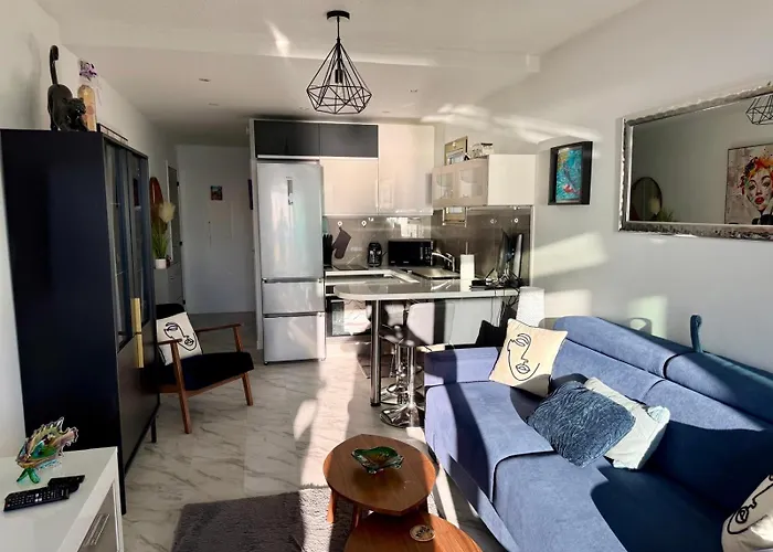 Appartement Azur Face à La - French Riviera *