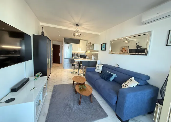Azur Face à La - French Riviera Appartement