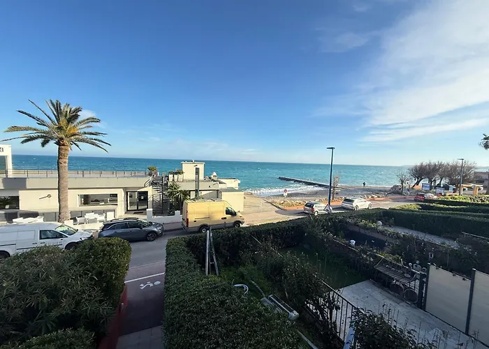 Azur Face à La - French Riviera * Villeneuve-Loubet
